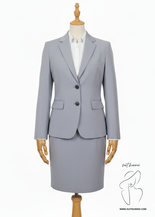 SUIT