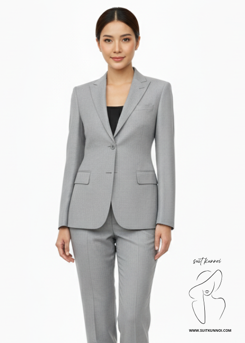 SUIT
